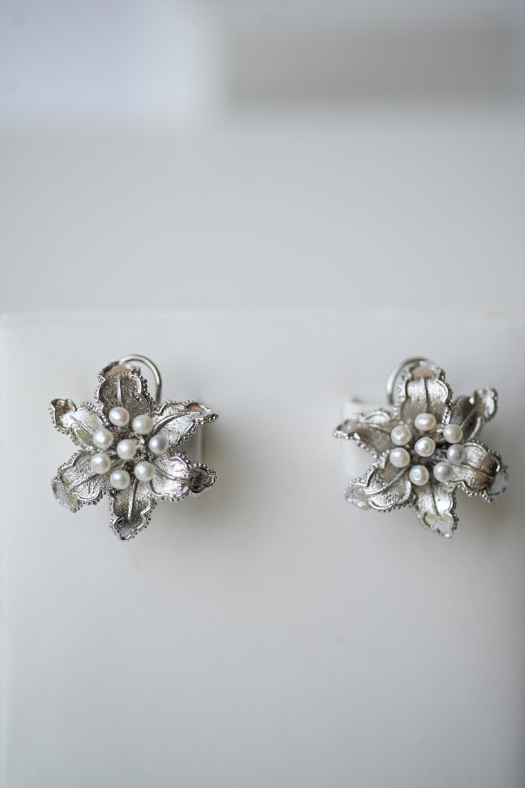 Asiatic Lily Earrings - Image 3