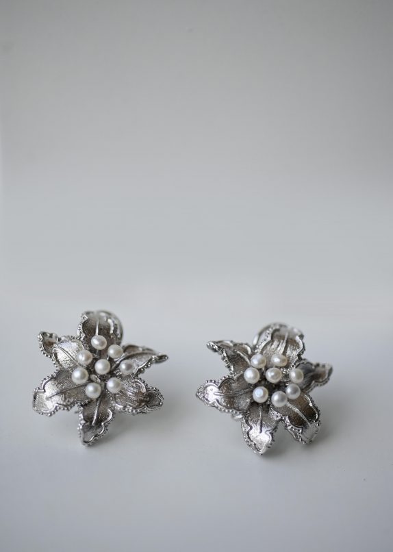Asiatic Lily Earrings