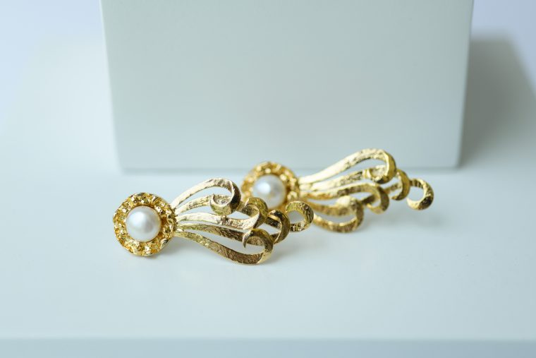 Gilded Molten Tail Earrings - Image 4